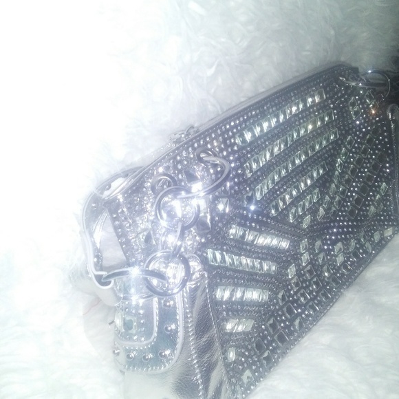 New Handbag - Picture 3 of 4